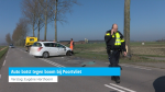 Auto botst tegen boom bij Poortvliet