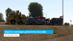 Belgische vrachtwagen gekanteld bij Schoondijke