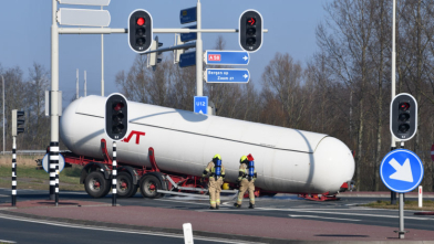 Lekkage tankwagen: afsluiting bij A58 en N289