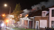 Zeer grote brand: fietsenzaak Schoondijke volledig in brand