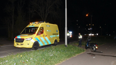 Scooterrijdster naar ziekenhuis na val in Koudekerke