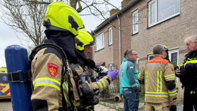 Hulpdiensten ingezet voor melding woningbrand Hoofdplaat