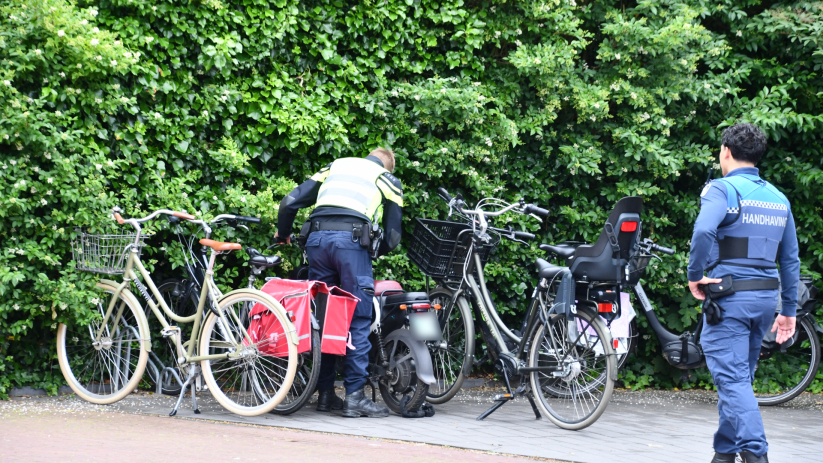 De politie heeft van beide betrokkenen een verklaring opgenomen.