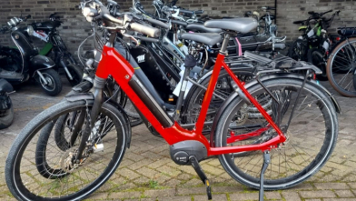 Eigenaar gezocht rode Gazellefiets