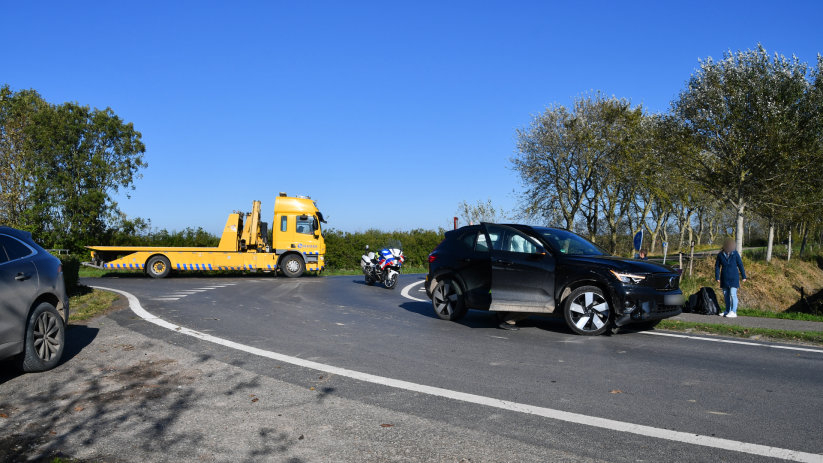 Eén auto moest worden getakeld.