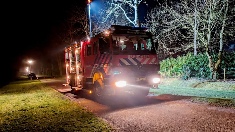 De brandweer van Kamperland en Goes werden ingezet voor de brandbestrijding.