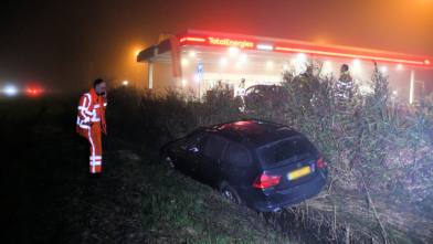 Auto in sloot A58 's-Heer Arendskerke