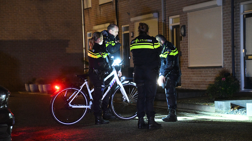 Een echtpaar werd in hun woning overvallen.