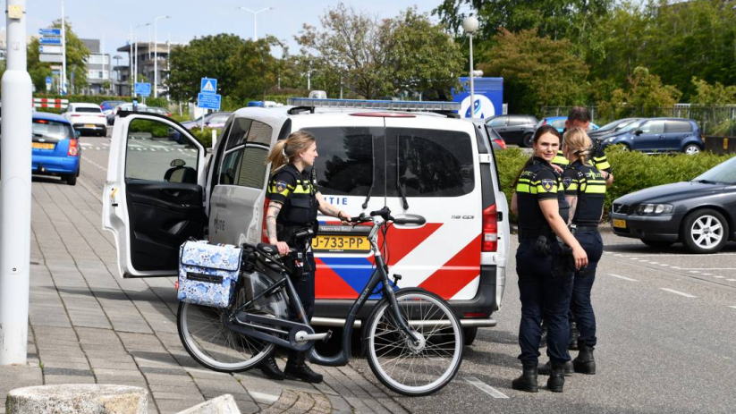 De vrouw werd door een automobiliste aangereden.