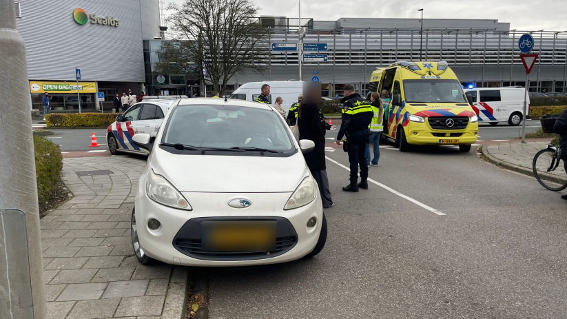 De fietser is medisch onderzocht.