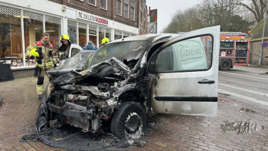 Bestelauto uitgebrand op Seisplein Middelburg