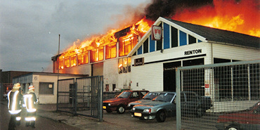 Zeer grote brand op industrieterrein M'burg