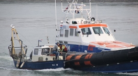 KNRM schiet vissers te hulp bij Vlissingen