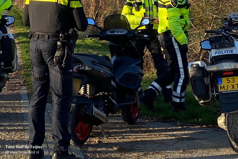 Scooterrijder Aangehouden In Middelburg - HVZeeland - Nieuws En ...