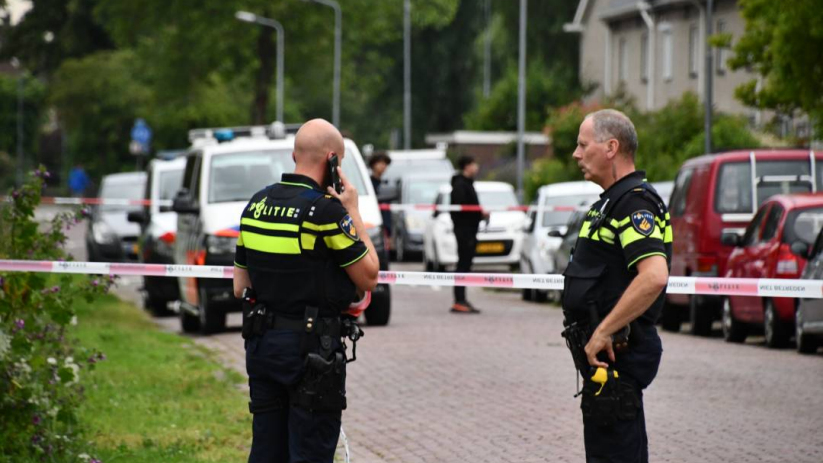 De politie heeft in totaal drie personen aangehouden op verdenking van betrokkenheid.