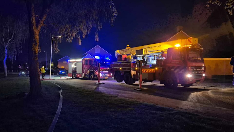 De brand brak omstreeks 22.00 uit.