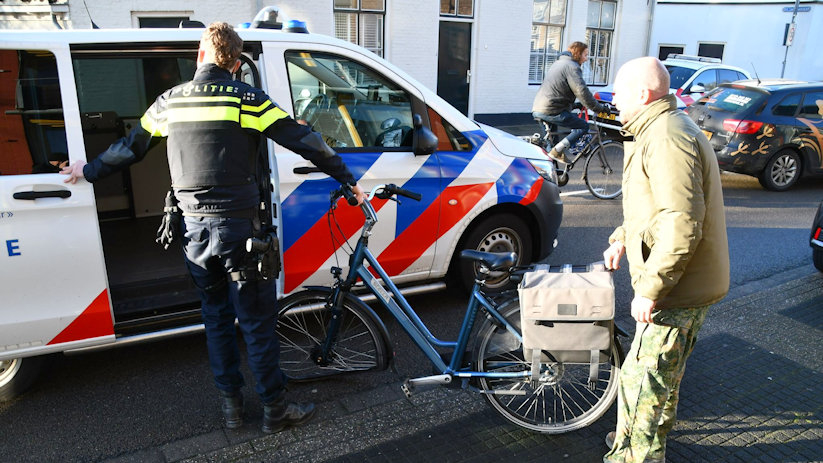 De fiets van het slachtoffer is meegenomen door de politie.