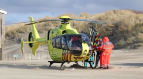 Vrouw overleden na incident strand Renesse