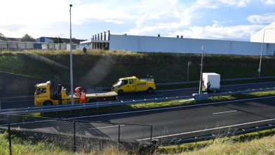 Aanhangwagen geschaard, Dampoortaquaduct tijdje dicht