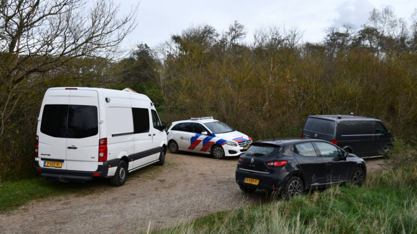 De politie deed onderzoek naar de doodsoorzaak.