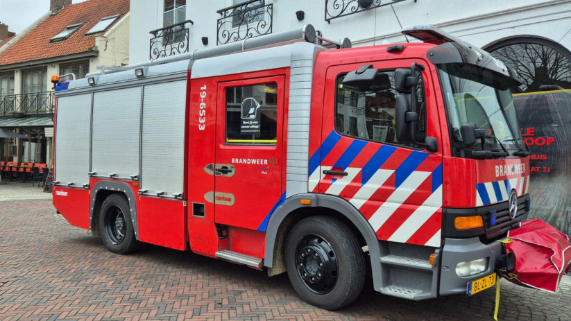 De brandweer heeft de persoon bevrijd.