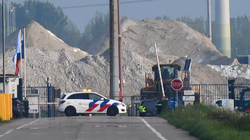 De politie deed begin mei een inval bij het Ritthemse bedrijf.