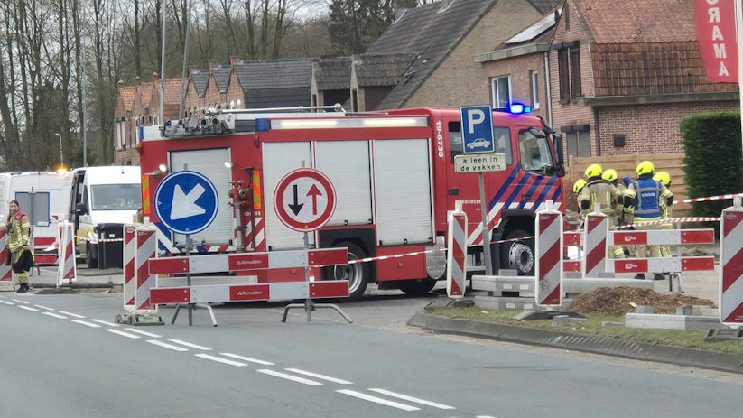 De weg werd tijdelijk afgesloten.