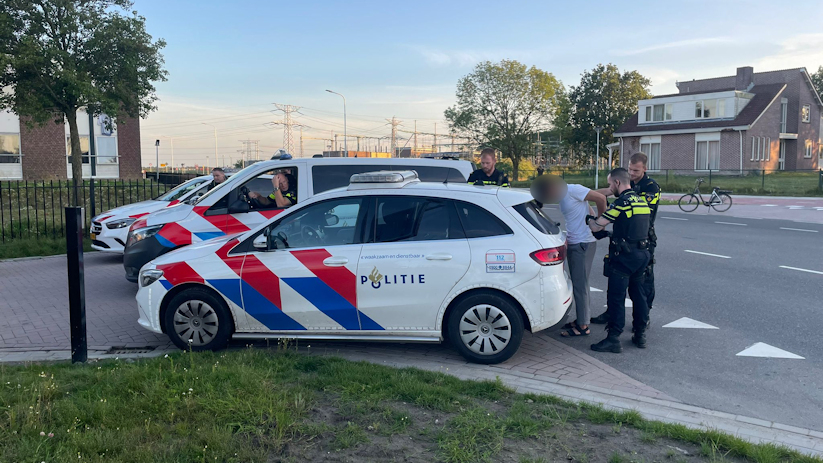 De politie sloeg ter plekke één persoon in de boeien.