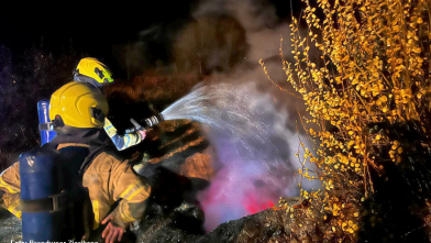 Brandweer dooft kampvuur bij Zierikzee