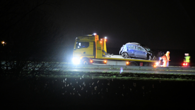 Auto tegen vangrail A58 Waarde