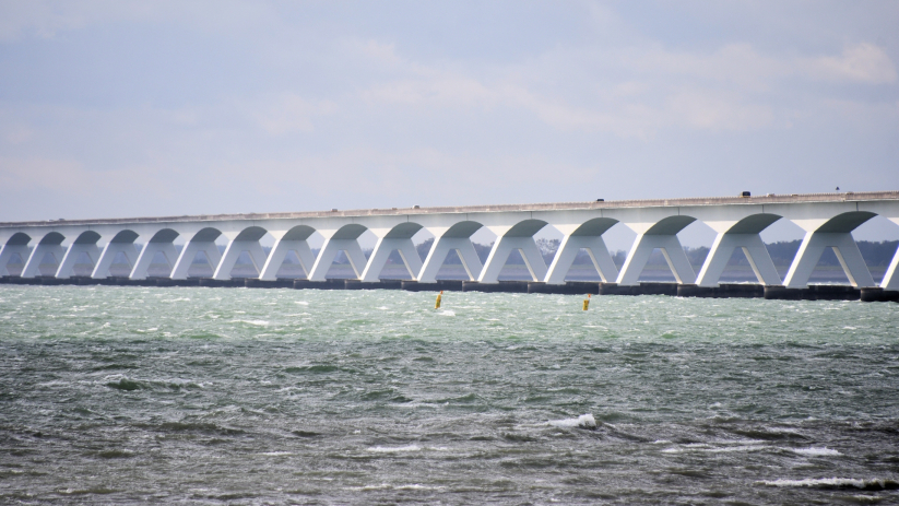 File op Zeelandbrug (N256) door ongeluk