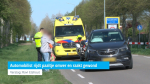 Automobilist rijdt paaltje omver en raakt gewond
